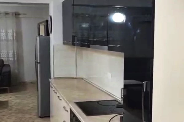 Shtepi me qera 2+1 ne Tirane - 60,000 Leke