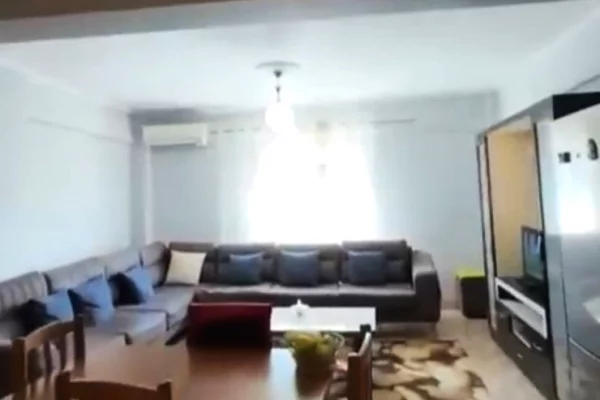 Shtepi me qera 2+1 ne Tirane - 60,000 Leke