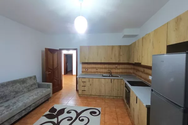 Casa in affitto 2+1 a Tirana - 50,000 Leke