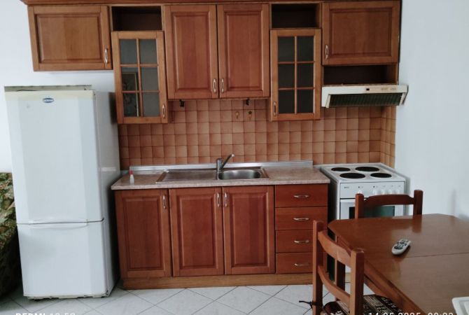 Shtepi me qera 2+1 ne Tirane - 70,000 Leke