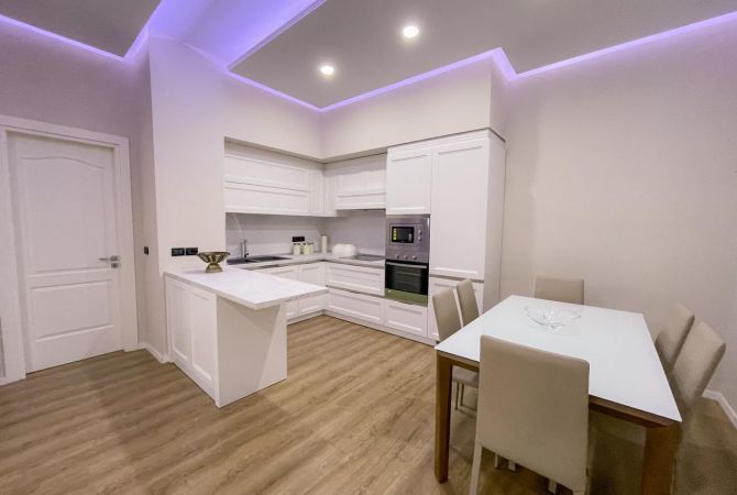 Shtepi me qera 2+1 ne Tirane - 1,200 Euro