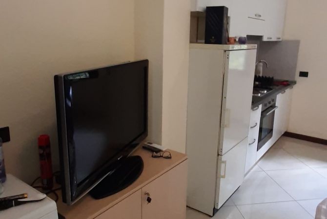 Shtepi me qera Garsoniere ne Tirane - 30,000 Leke