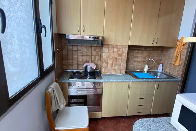 Shtepi me qera 2+1 ne Tirane - 550 Euro