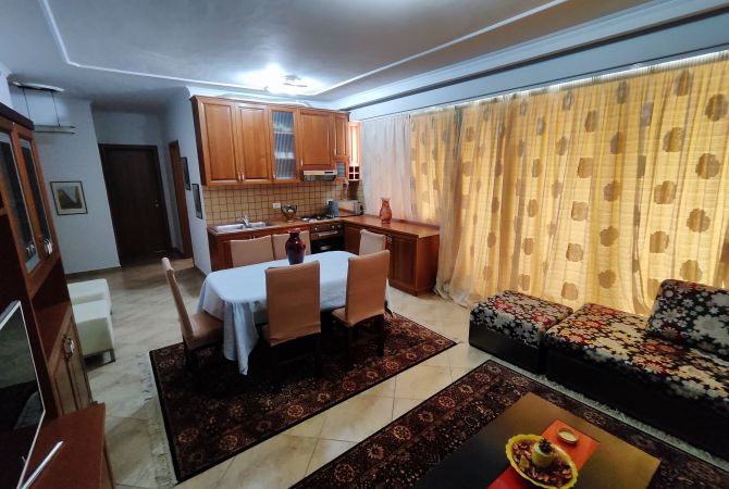 Shtepi me qera 2+1 ne Tirane - 850 Euro