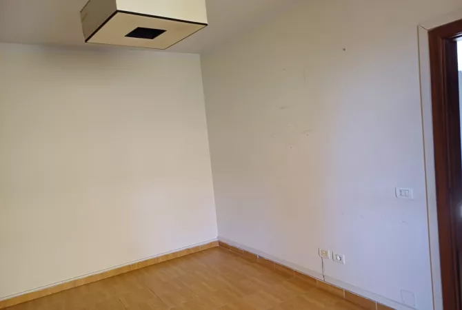 Casa in affitto 2+1 a Tirana - 50,000 Leke