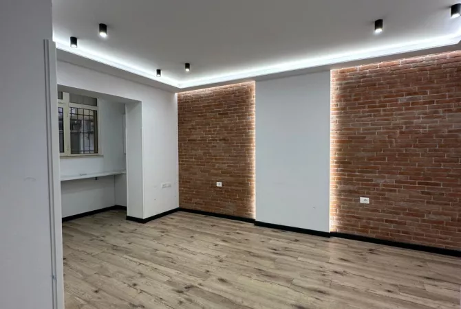 Shtepi ne shitje 1+1 ne Tirane - 158,000 Euro