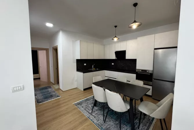 Shtepi me qera 2+1 ne Tirane - 800 Euro
