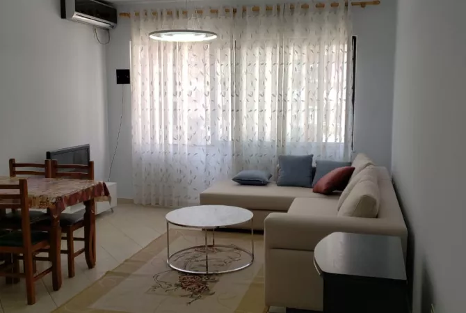 Shtepi me qera 1+1 ne Tirane - 45,000 Leke
