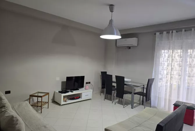 Shtepi me qera 1+1 ne Tirane - 600 Euro