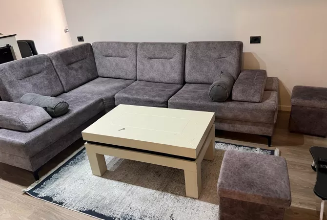 Shtepi me qera 1+1 ne Tirane - 50,000 Leke