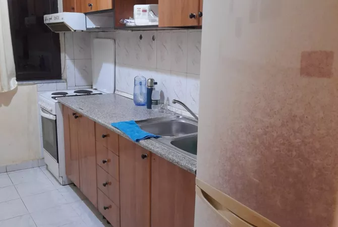 Shtepi me qera 1+1 ne Tirane - 58,000 Leke