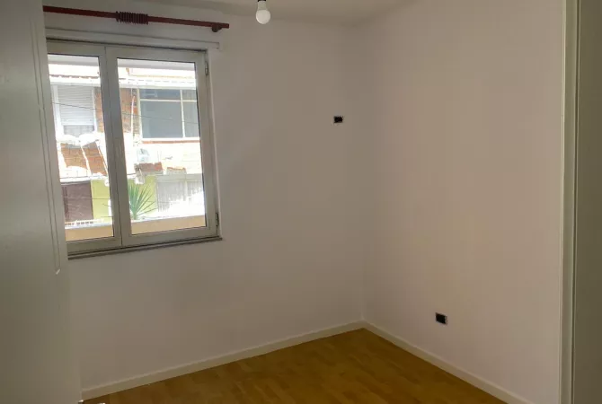 Shtepi me qera 2+1 ne Tirane - 55,000 Leke