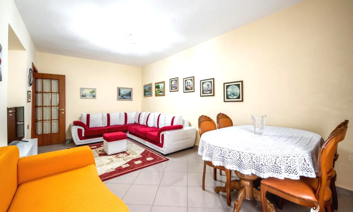 Shtepi me qera Apartament ne Tirane, 2+1, Mobilimi E mobiluar, Pagesa 60,000  Leke.