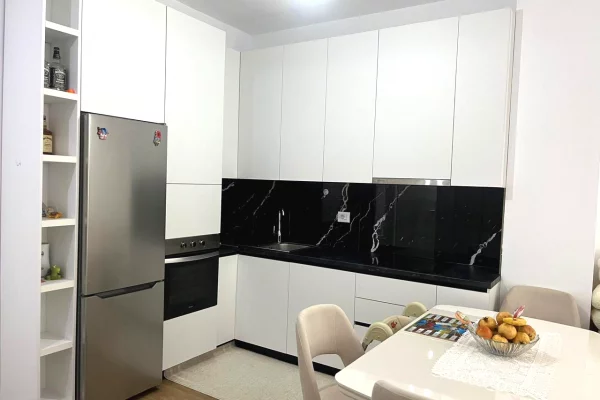 Shtepi me qera 1+1 ne Tirane - 45,000 Leke
