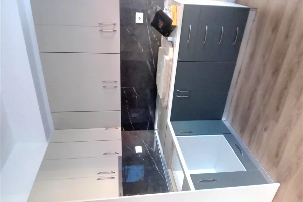 Shtepi me qera 1+1 ne Tirane - 45,000 Leke