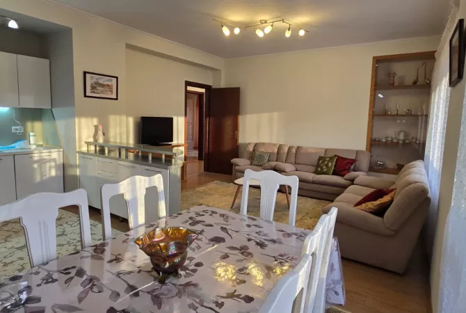 Casa in affitto 2+1 a Tirana - 750 Euro