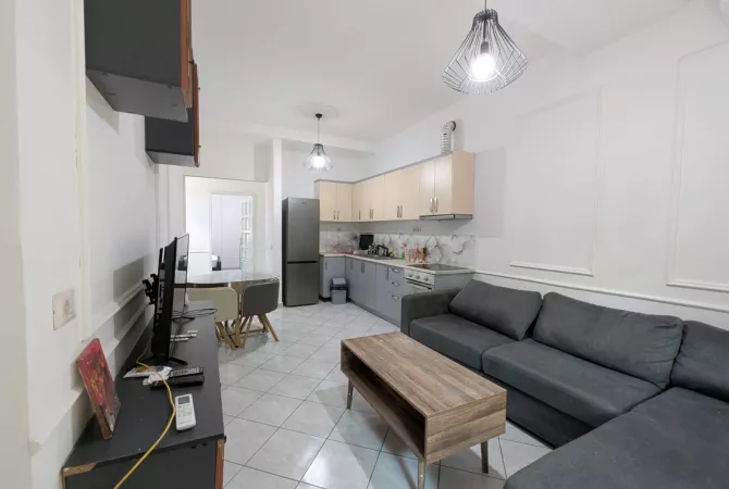 Shtepi ne shitje 2+1 ne Tirane - 160,000 Euro