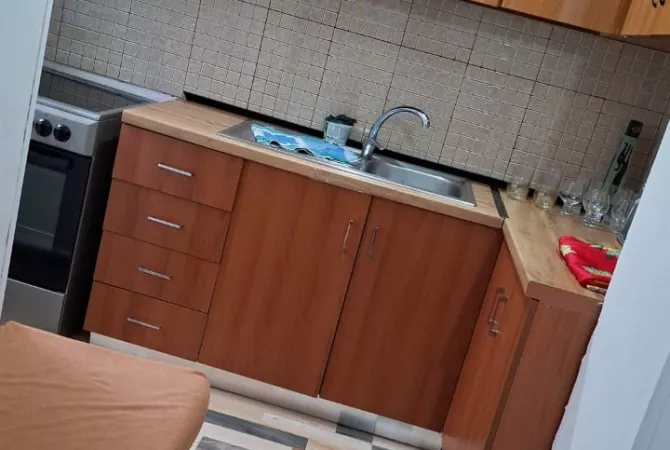 Shtepi me qera 2+1 ne Tirane - 500 Euro