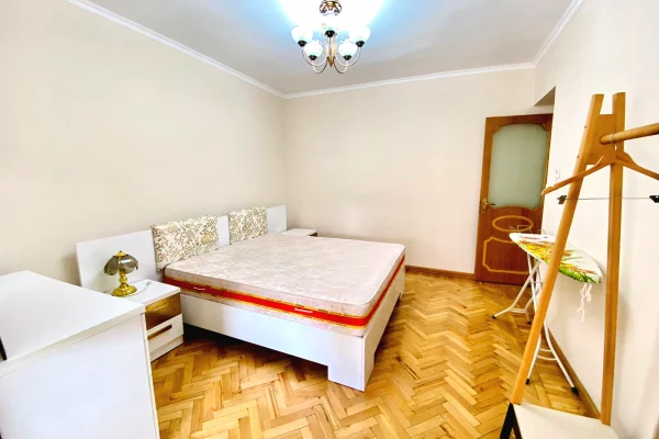 Shtepi me qera 2+1 ne Tirane - 600 Euro