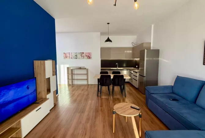 Shtepi me qera 2+1 ne Tirane - 65,000 Leke