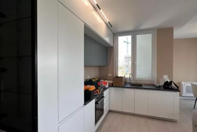 Shtepi me qera 2+1 ne Tirane - 80,000 Leke