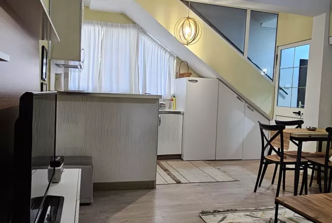 Shtepi me qera 2+1 ne Tirane - 700 Euro