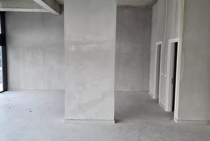 Ambient biznesi me qera 3+1 ne Tirane - 1,300 Euro