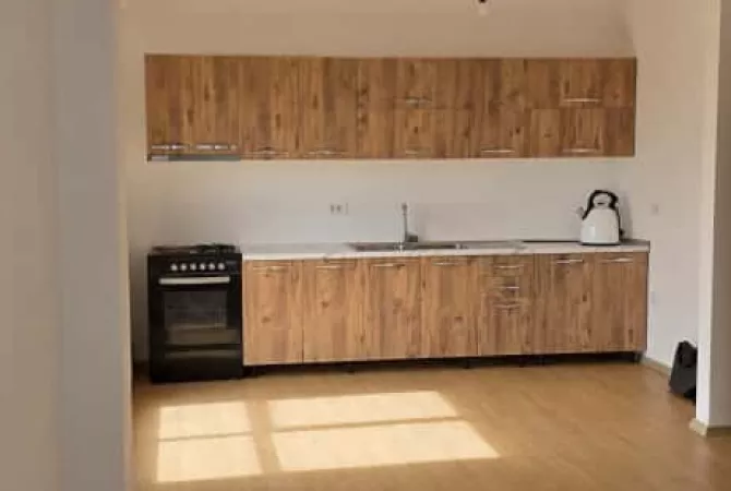 Shtepi me qera 3+1 ne Tirane - 450 Euro