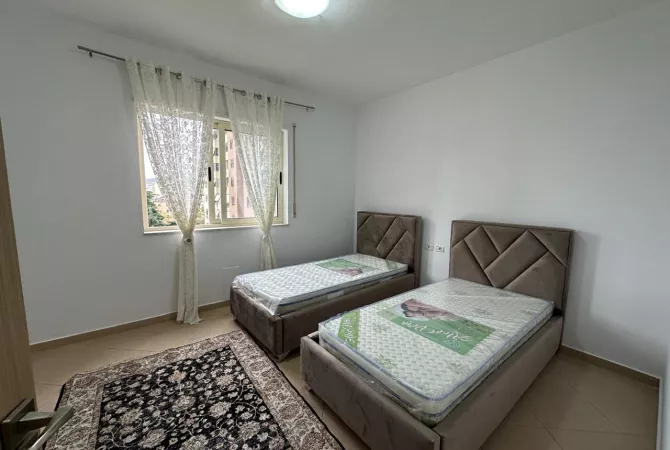 Shtepi me qera 2+1 ne Tirane - 800 Euro