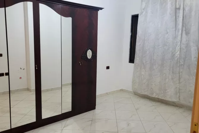 Shtepi me qera 2+1 ne Tirane - 380 Euro