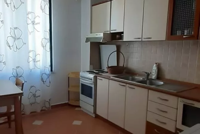 Casa in affitto 1+1 a Tirana - 55,000 Leke
