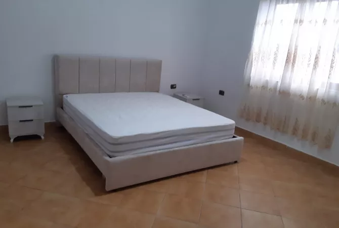 Casa in affitto 2+1 a Tirana - 60,000 Leke