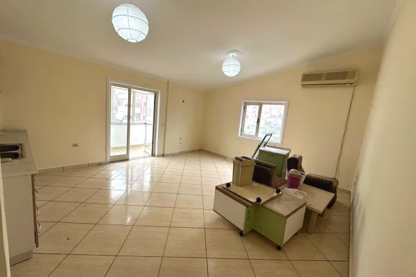 Shtepi ne shitje 2+1 ne Tirane - 135,000 Euro