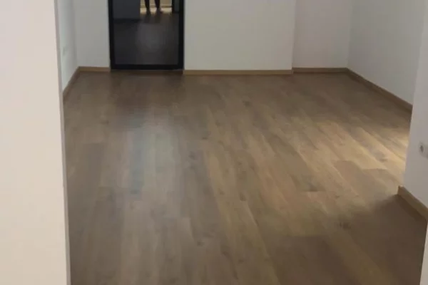 Business Property for Rent 3+1 in Tirana - 550 Euro