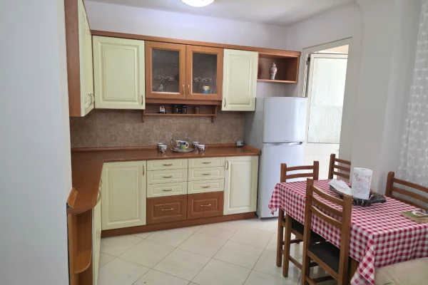 Shtepi me qera 2+1 ne Tirane - 600 Euro