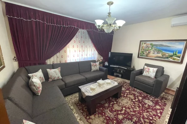 Shtepi me qera 2+1 ne Tirane - 55,000 Leke