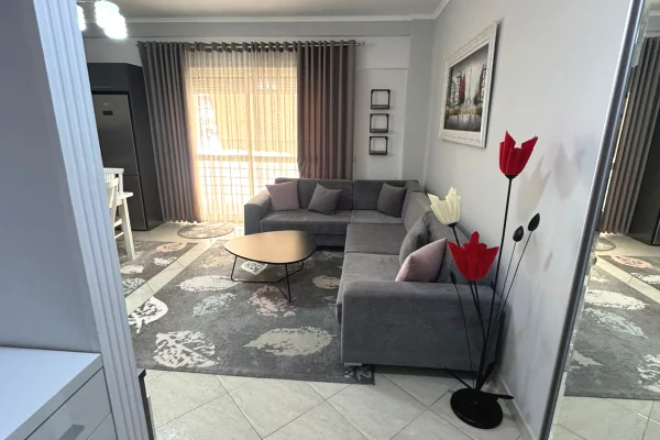 Casa in affitto 1+1 a Tirana - 60,000 Leke