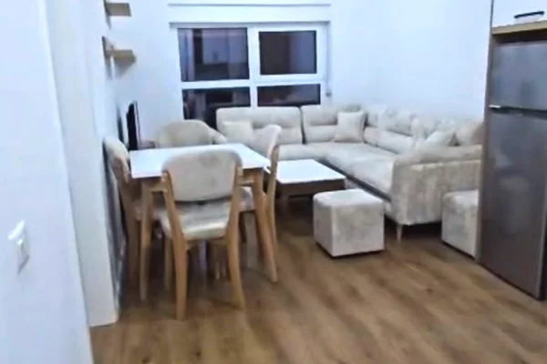 Shtepi me qera 1+1 ne Tirane - 45,000 Leke