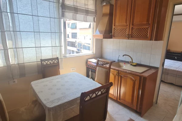 Casa in affitto 2+1 a Tirana - 570 Euro
