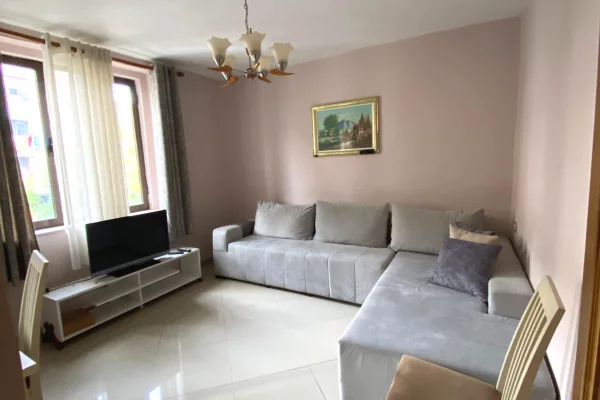 Casa in affitto 1+1 a Tirana - 40,000 Leke
