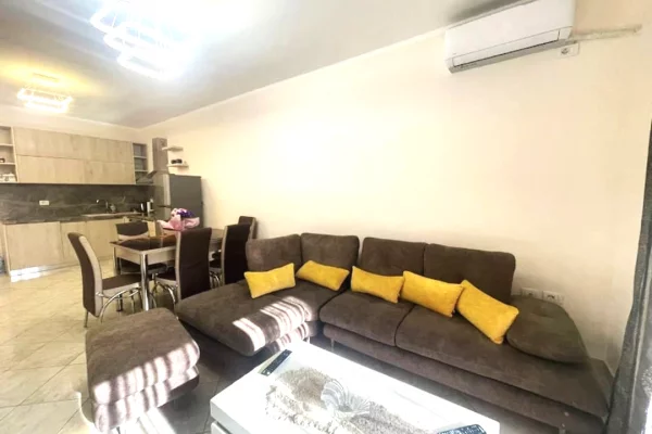 Casa in affitto 1+1 a Tirana - 700 Euro