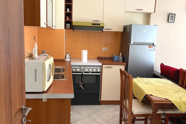 Shtepi me qera 1+1 ne Tirane - 550 Euro