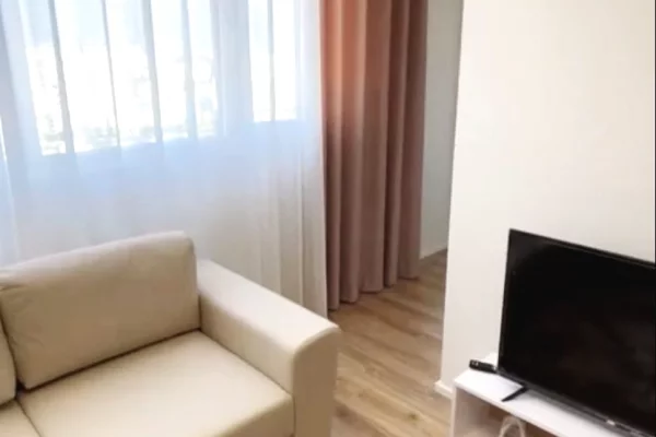 Shtepi me qera 2+1 ne Tirane - 600 Euro