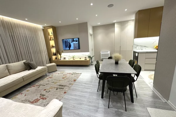 Shtepi me qera 2+1 ne Tirane - 850 Euro