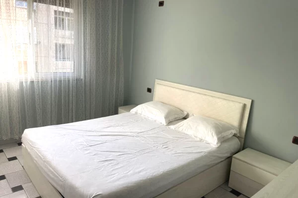 Shtepi me qera 2+1 ne Tirane - 700 Euro