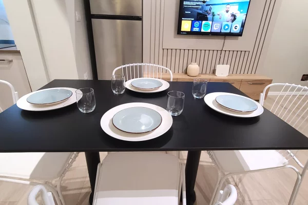 Shtepi me qera 1+1 ne Tirane - 75,000 Leke