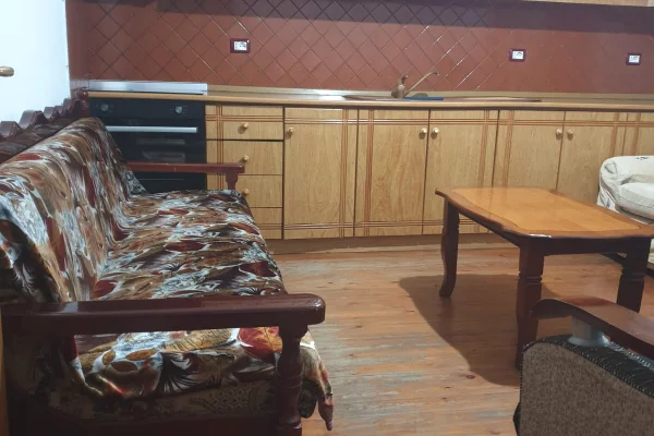 Shtepi me qera 2+1 ne Tirane - 45,000 Leke