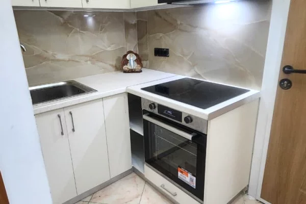 Shtepi me qera 1+1 ne Tirane - 70,000 Leke