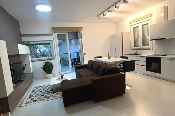 Shtepi me qera 1+1 ne Tirane - 600 Euro