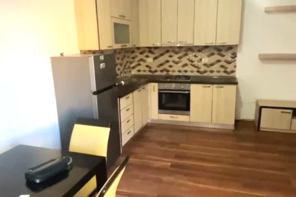 Shtepi me qera 1+1 ne Tirane - 500 Euro